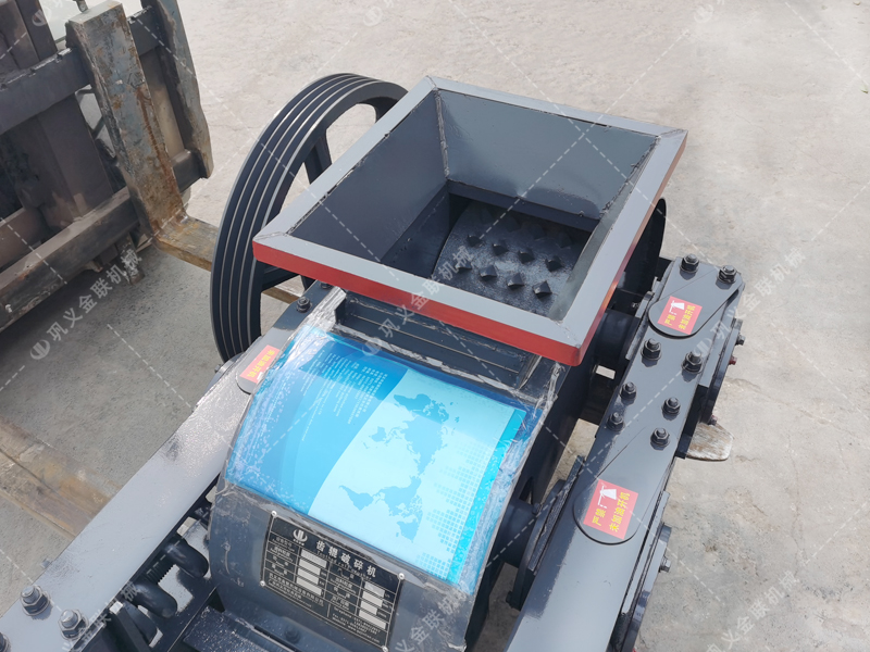2PGC400*250小型双齿辊破碎机发货图片_发往浙江海宁_破碎矿石 2PGC400*250小型双齿辊破碎机发货图片_发往浙江海宁_破碎矿石