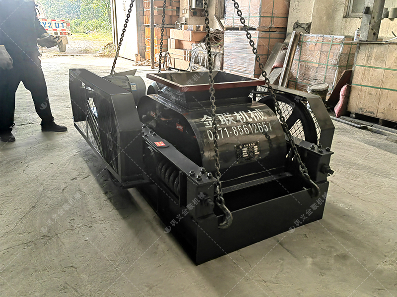 2pgc450*500双齿辊破碎机发货图片_发往内蒙古赤峰_破碎煤 2pgc450*500双齿辊破碎机发货图片_发往内蒙古赤峰_破碎煤